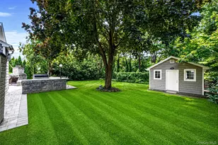 121 Bayway Ave, Bay Shore, NY 11706 - Photo 38