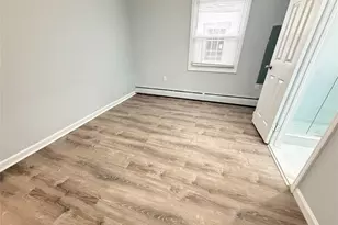 190 Meridian Rd, Levittown, NY 11756 - Photo 10