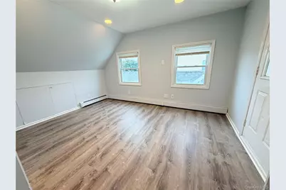 190 Meridian Road, Levittown, NY 11756 - Photo 12