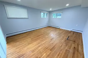 190 Meridian Rd, Levittown, NY 11756 - Photo 6