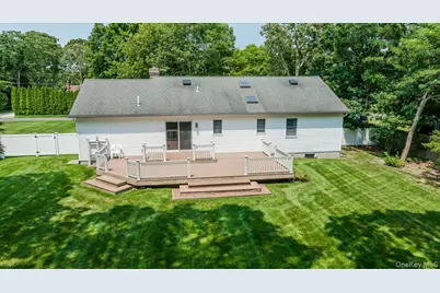 31 Carter Road, Hampton Bays, NY 11946 - Photo 42
