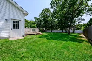31 Carter Rd, Hampton Bays, NY 11946 - Photo 28