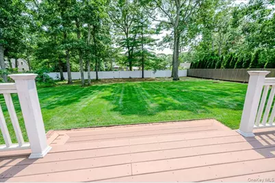 31 Carter Road, Hampton Bays, NY 11946 - Photo 26