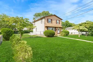 9 Van Cedar St, Brentwood, NY 11717 - Photo 2