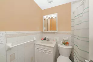 9 Van Cedar St, Brentwood, NY 11717 - Photo 32