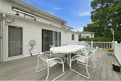 2640 Harvey Avenue, Oceanside, NY 11572 - Photo 18