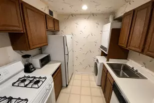 269-10 Grand Central Pkwy, Floral Park, NY 11005 - Photo 6