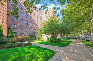 139-15 28th Rd, Flushing, NY 11354 - Photo 2