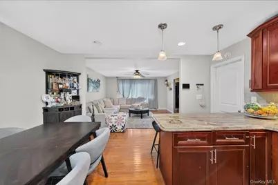 60 Lincoln Avenue, Deer Park, NY 11729 - Photo 10