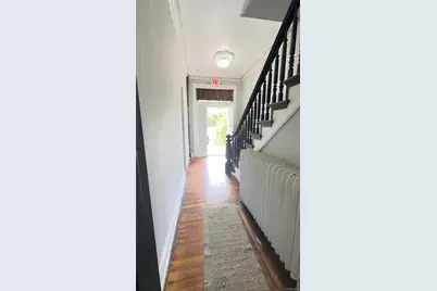 86 S Hamilton, Poughkeepsie, NY 12601 - Photo 2