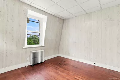 86 S Hamilton, Poughkeepsie, NY 12601 - Photo 12