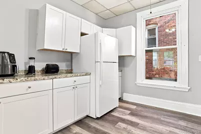 86 S Hamilton, Poughkeepsie, NY 12601 - Photo 10