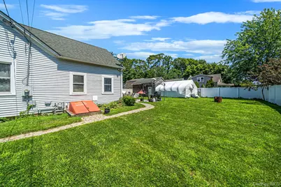 89 Avery Avenue, Patchogue, NY 11772 - Photo 22