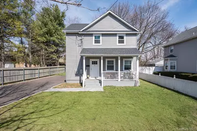 8 E 14th Street, Huntington Station, NY 11746 - Photo 2