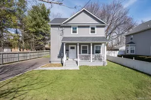 8 E 14th St, Huntington Station, NY 11746 - Photo 2