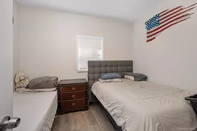 8 E 14th Street, Huntington Station, NY 11746 - Photo 12