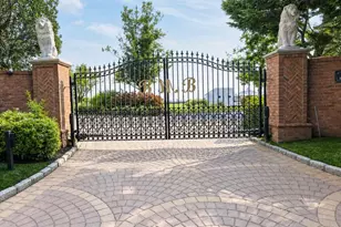 170 S Penataquit Ave, Bay Shore, NY 11706 - Photo 34