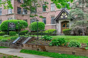 2 Westchester Ave, White Plains, NY 10601 - Photo 4