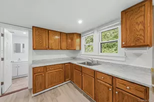 212 Center St, Ellenville, NY 12428 - Photo 24
