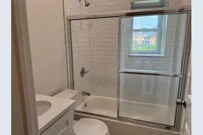 11 Shore Road #1, Port Washington, NY 11050 - Photo 6