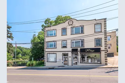 11 Shore Road #1, Port Washington, NY 11050 - Photo 2