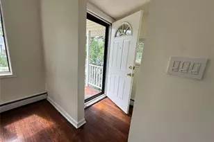 175 S Brookside Ave, Freeport, NY 11520 - Photo 4