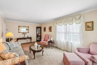 105 Hildreth Place, Yonkers, NY 10704 - Photo 2