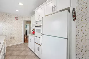 105 Hildreth Pl, Yonkers, NY 10704 - Photo 10