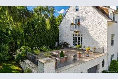 79 Flagg Court, New York, NY 10304 - Photo 6