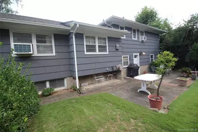 42 Foster Avenue, Malverne, NY 11565 - Photo 4