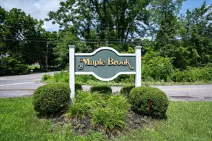 215 Sandpiper Ct, Yorktown Heights, NY 10598 - Photo 2