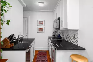 2 Westchester Ave, White Plains, NY 10601 - Photo 8