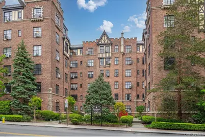 2 Westchester Ave #3N, White Plains, NY 10601 - Photo 1