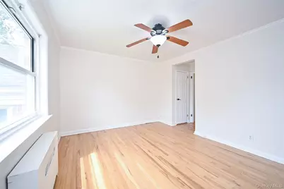 540 Tuckahoe Road #2B, Yonkers, NY 10710 - Photo 8