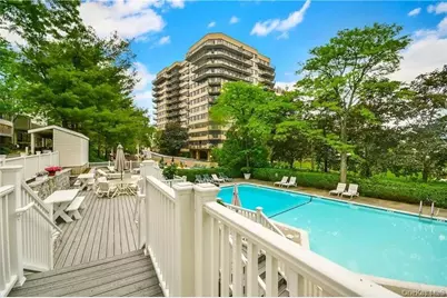 28 Hillside Terrace #F, White Plains, NY 10601 - Photo 14