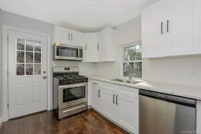 34 Glenna Little Trail, Huntington, NY 11743 - Photo 6
