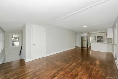 34 Glenna Little Trail, Huntington, NY 11743 - Photo 4