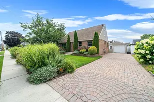 178 Chamberlin St, Oceanside, NY 11572 - Photo 2