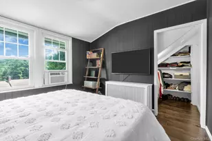 24 Howard Ave, Valhalla, NY 10595 - Photo 22