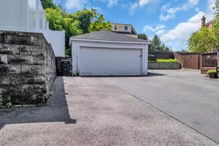 24 Howard Ave, Valhalla, NY 10595 - Photo 40