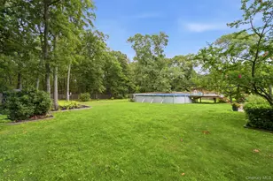 7 Tupelo St, Manorville, NY 11949 - Photo 18