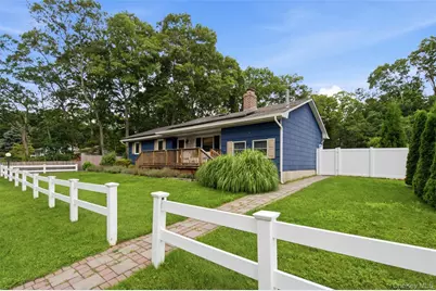 7 Tupelo Street, Manorville, NY 11949 - Photo 2