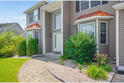 36 Thames Road, Poughkeepsie, NY 12603 - Photo 4