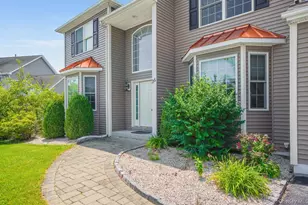36 Thames Rd, Poughkeepsie, NY 12603 - Photo 4