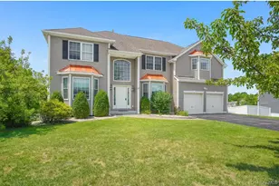 36 Thames Rd, Poughkeepsie, NY 12603 - Photo 2