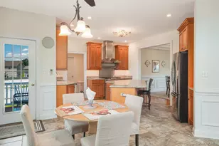 36 Thames Rd, Poughkeepsie, NY 12603 - Photo 10