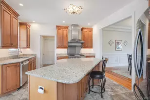 36 Thames Rd, Poughkeepsie, NY 12603 - Photo 8