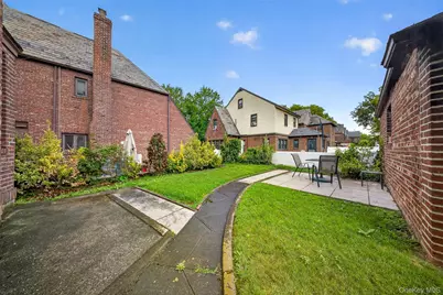 168-09 29th Avenue, Flushing, NY 11358 - Photo 24