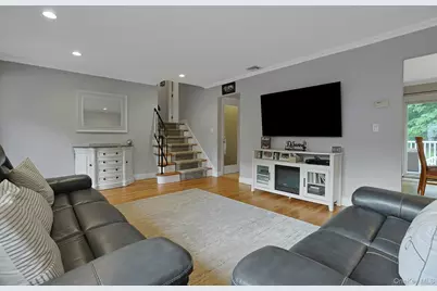 7 Holly Ridge Road, Valhalla, NY 10595 - Photo 10