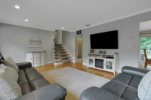 7 Holly Ridge Rd, Valhalla, NY 10595 - Photo 10